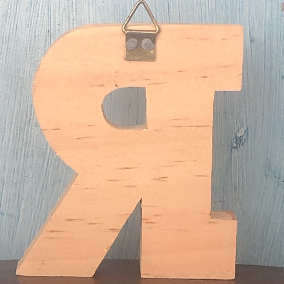 Bundle of two “R’s” - one rustic metal and the other from Spain & very colorful - Picture 10 of 13